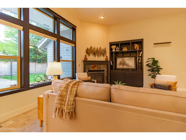 $749,900 | 2225 Avengale Drive, Eugene, OR 97408