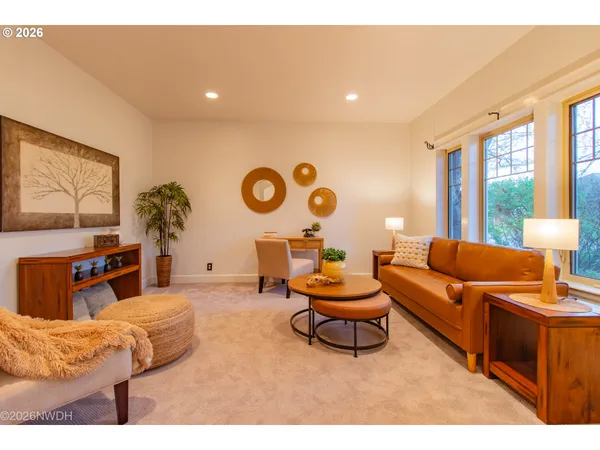 $749,900 | 2225 Avengale Drive, Eugene, OR 97408