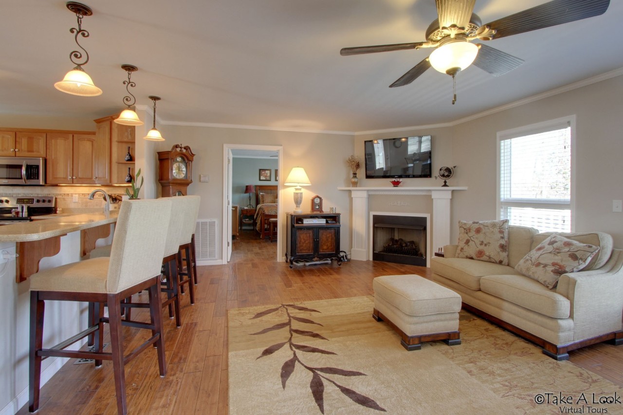 572 Major Holland Road Union Hall, VA 24176 - Photo 2 of 50 wow! LR!!