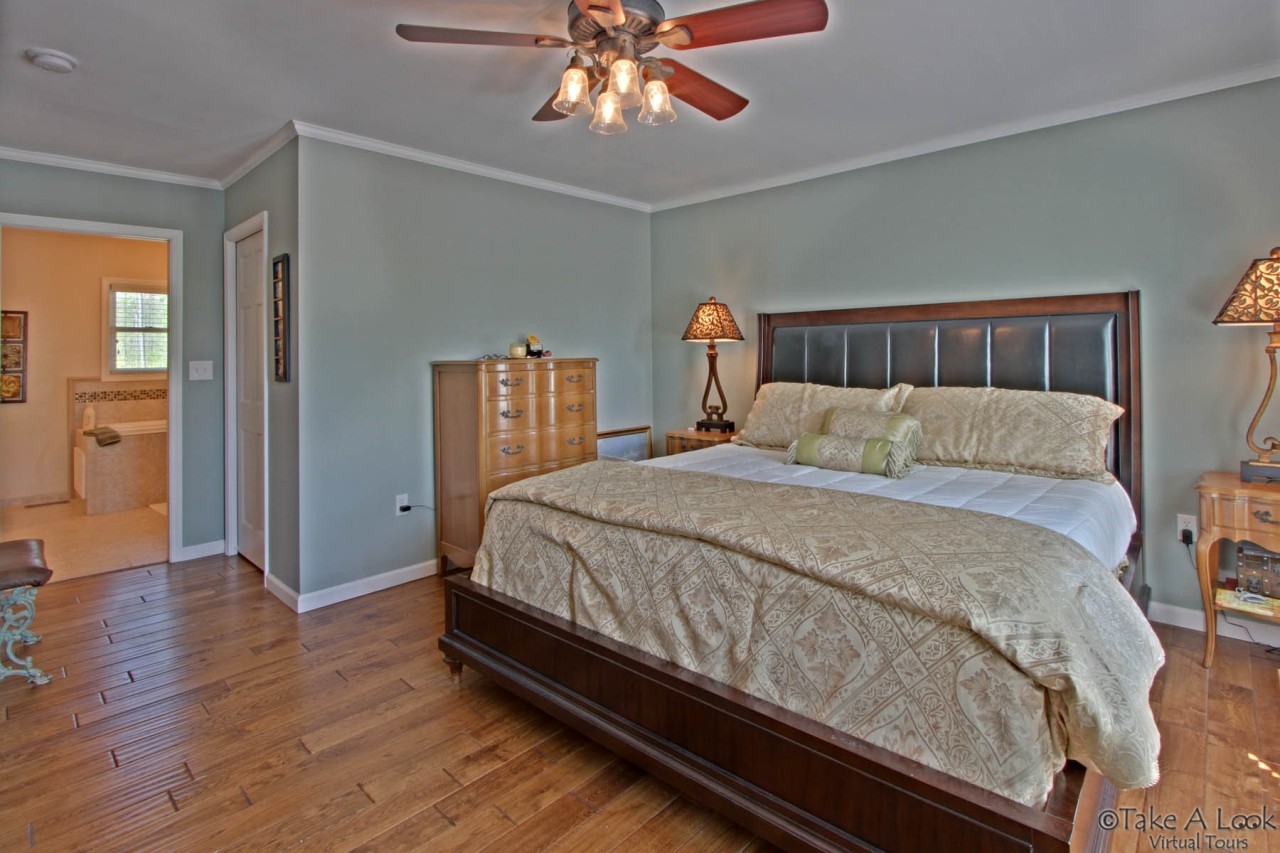 572 Major Holland Road Union Hall, VA 24176 - Photo 16 of 50 Master Bdrm Home at the Lake!
