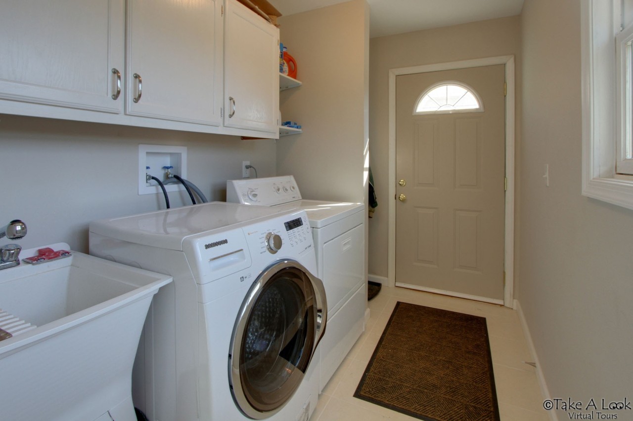 572 Major Holland Road Union Hall, VA 24176 - Photo 37 of 50 Side Entrance to Laundry/ Bath Entry!
