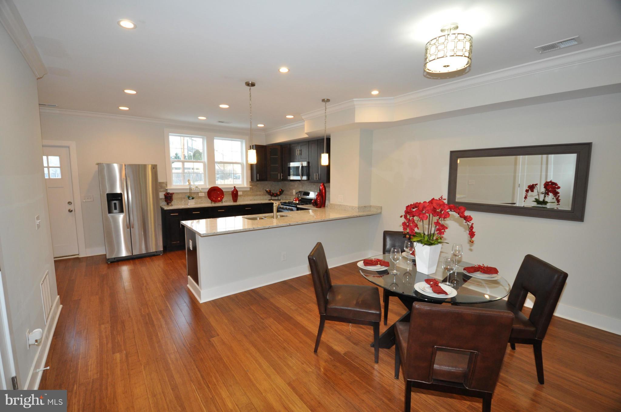 515 Decatur Street Northwest Washington, DC 20011 - Photo 4 of 18 Dining Room