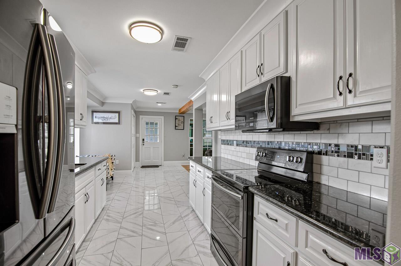 14718 Jester Avenue Baton Rouge, LA 70816 - Photo 9 of 21 Gallery Image 9