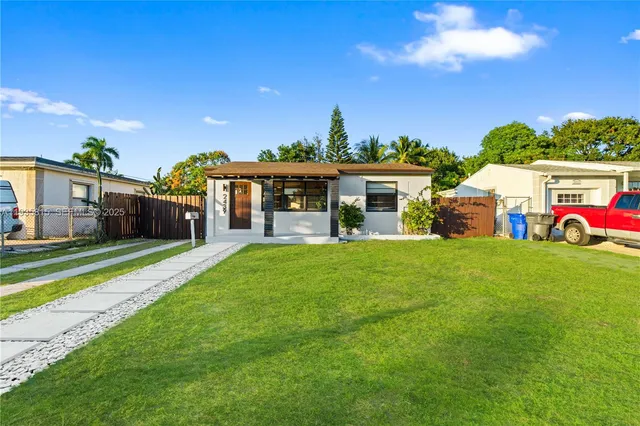 $470,000 | 2439 Rodman Street, Hollywood, FL 33020