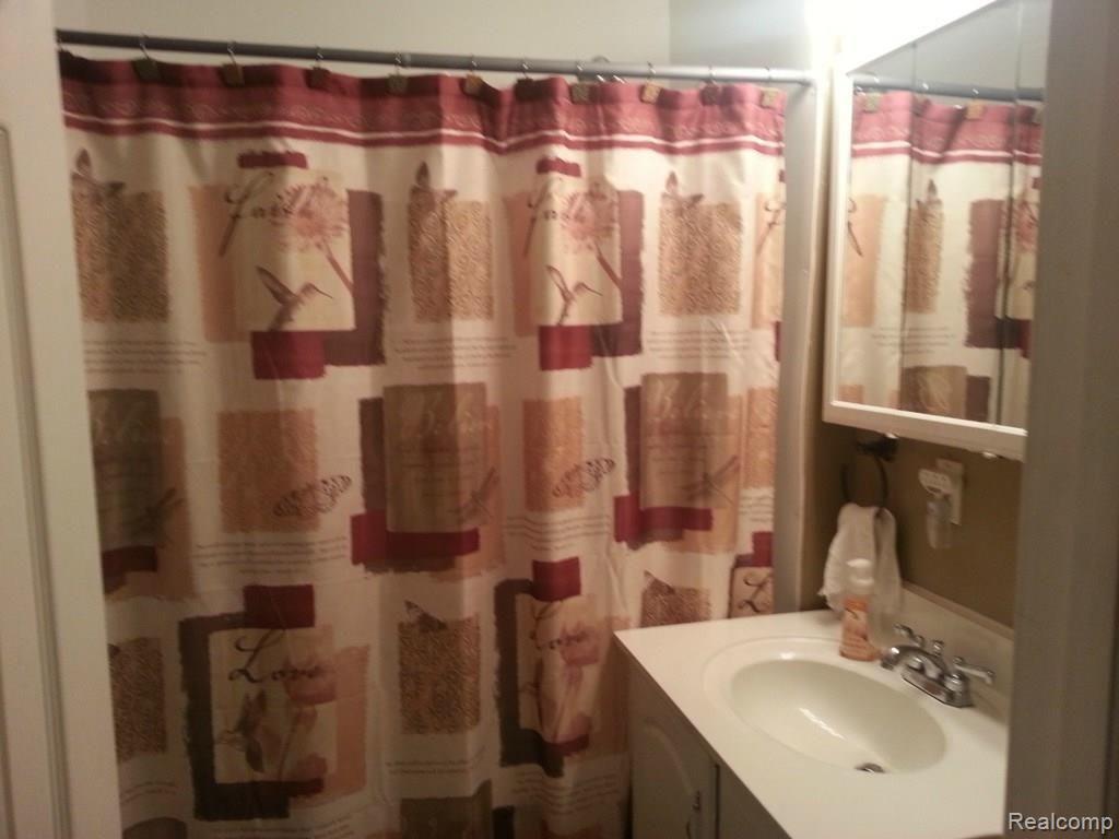 7635 Rider Road Imlay City, MI 48444 - Photo 9 of 12 20140404_172058.jpg
