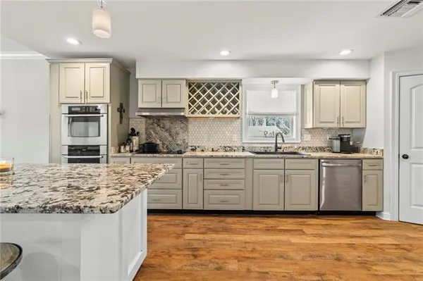 $525,000 | 27044 Lucille Drive, Lacombe, LA 70445