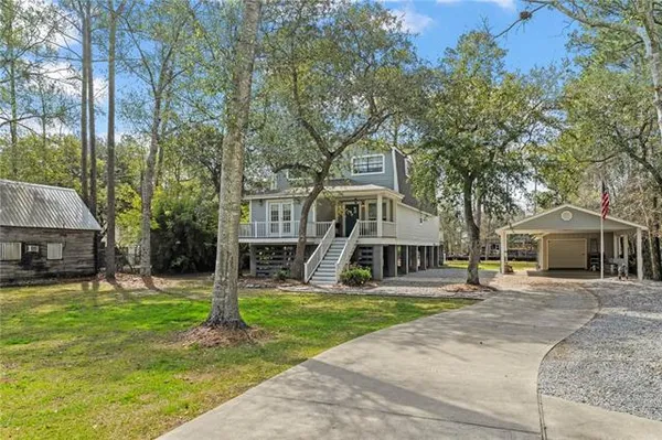 $525,000 | 27044 Lucille Drive, Lacombe, LA 70445
