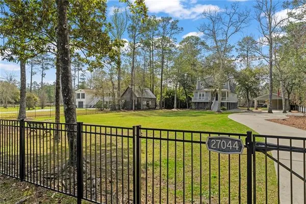 $525,000 | 27044 Lucille Drive, Lacombe, LA 70445