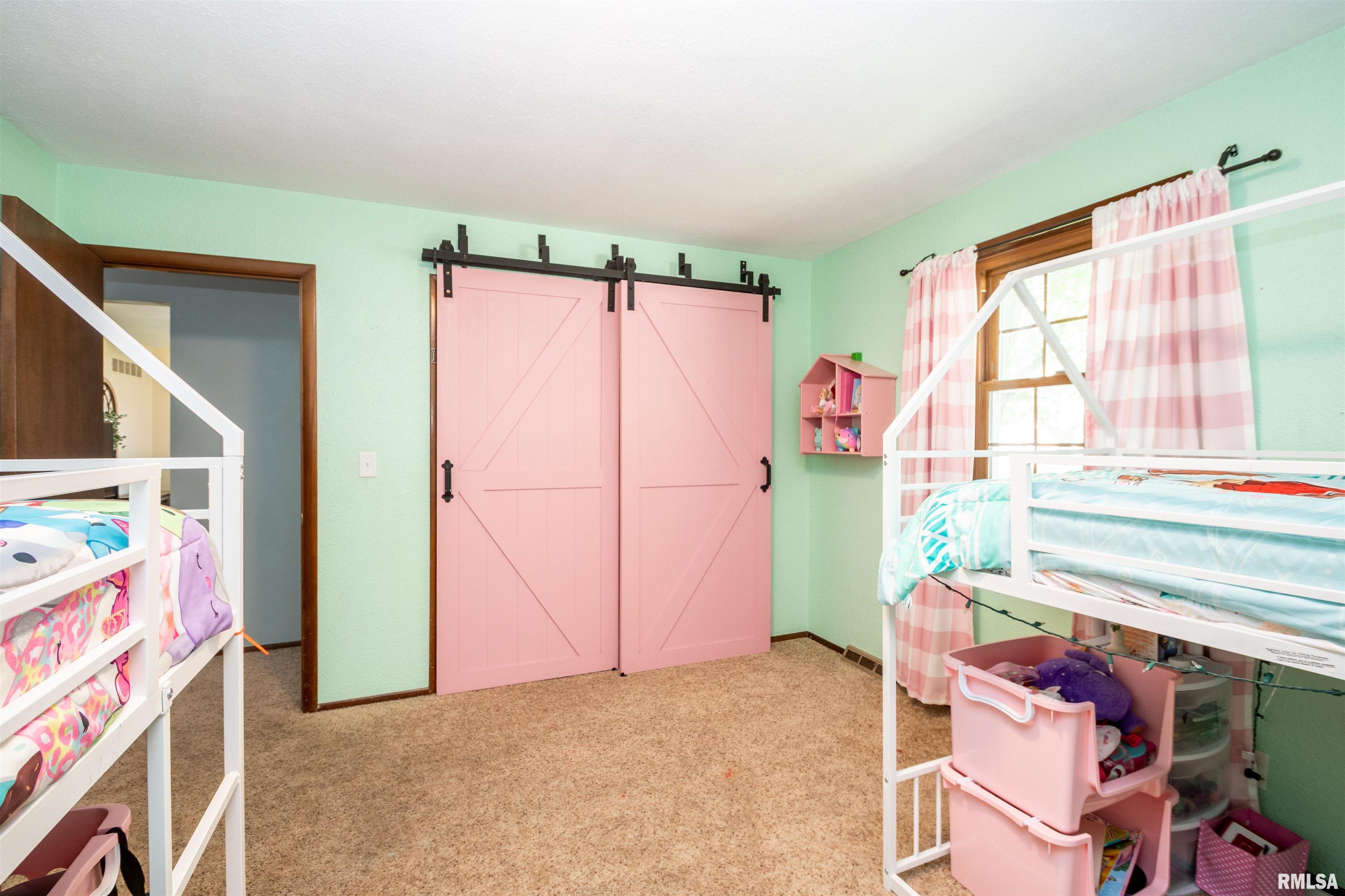 415 Ridgecrest Drive Washington, IL 61571 - Photo 15 of 32