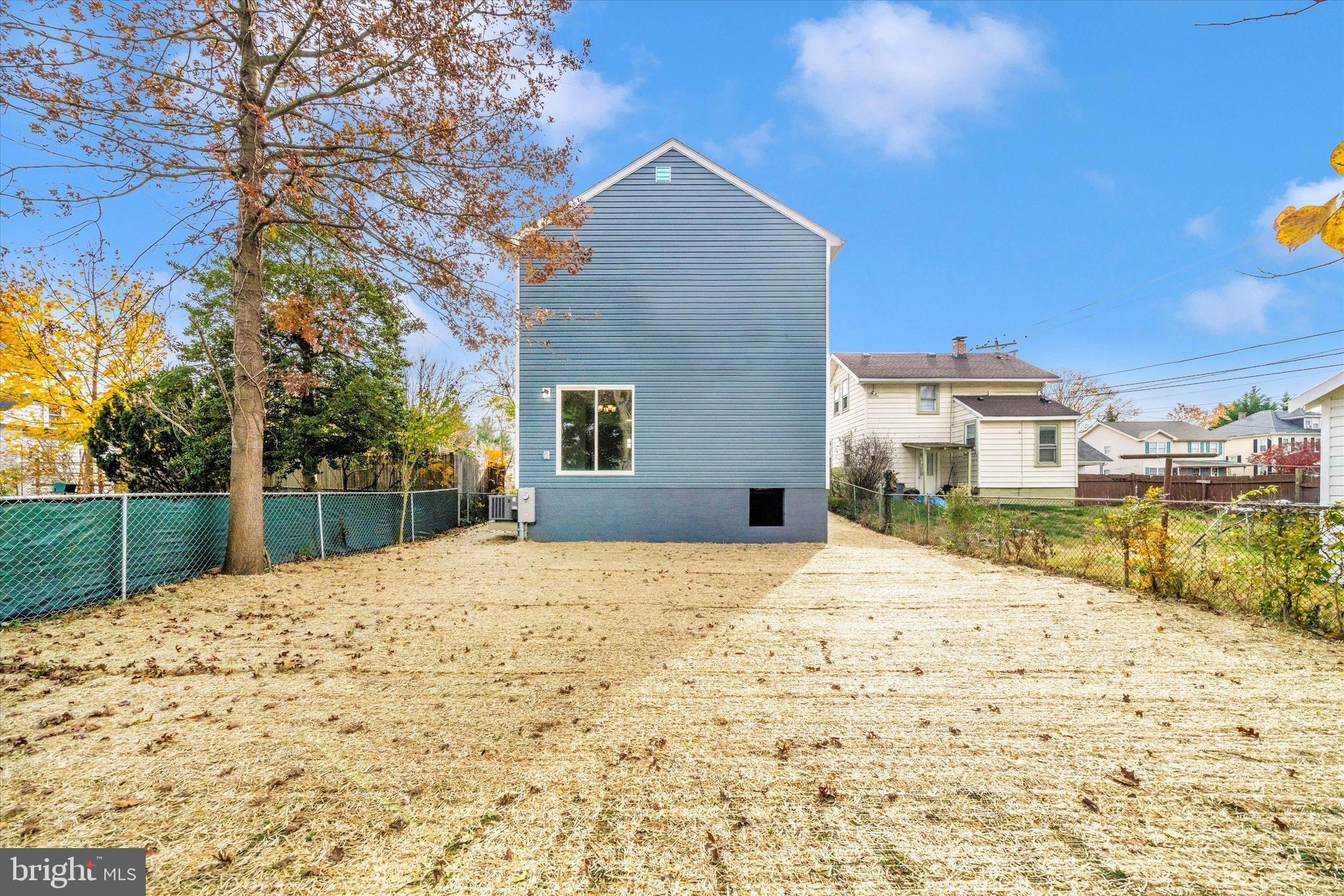 17410 Gay Street Hagerstown, MD 21740 - Photo 24 of 34 a house with a outdoor space