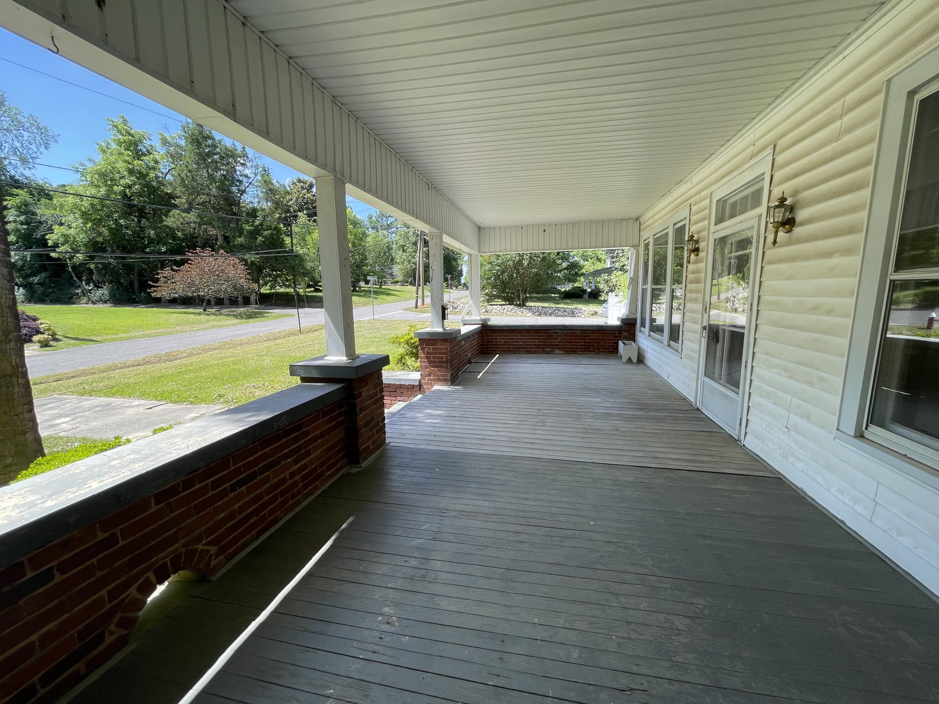 321 Wigfall Street Edgefield, SC 29824 - Photo 4 of 48 Photo Jun 21 2024, 11 32 18 AM