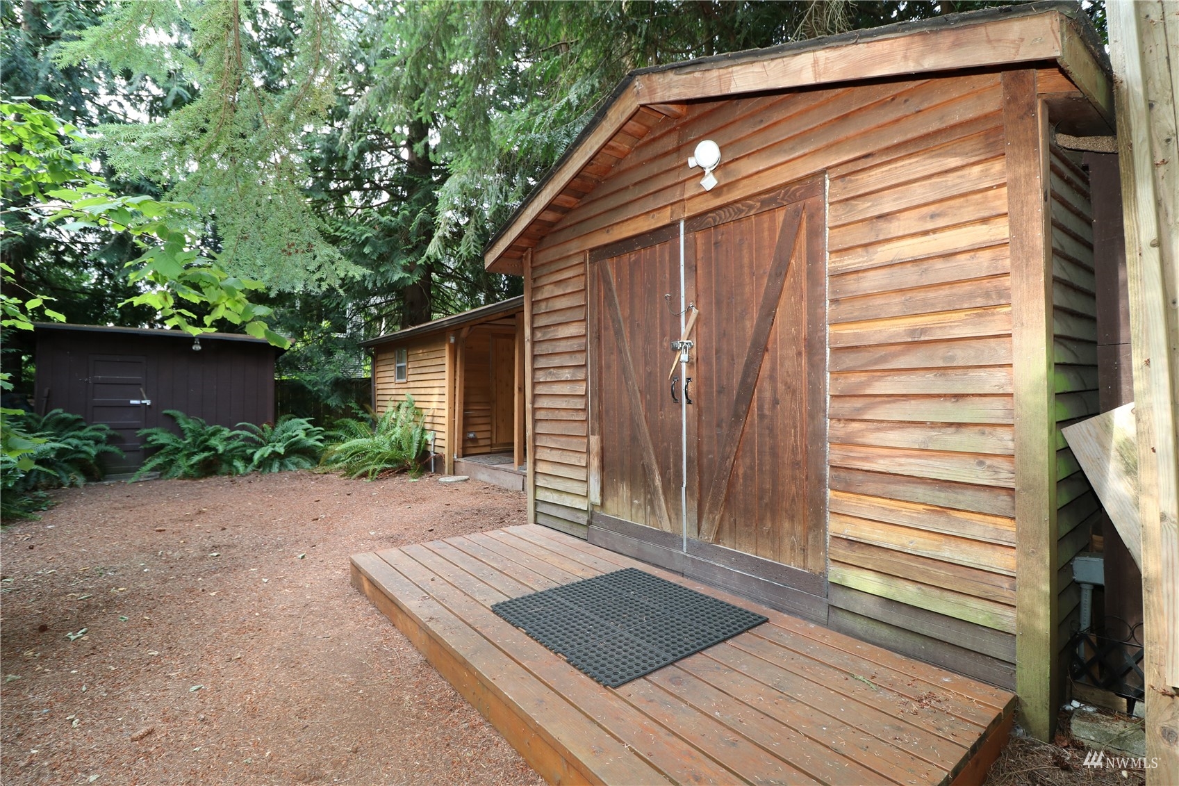 16530 35th Avenue Southeast Bothell, WA 98012 - Photo 17 of 24 a backyard of a house