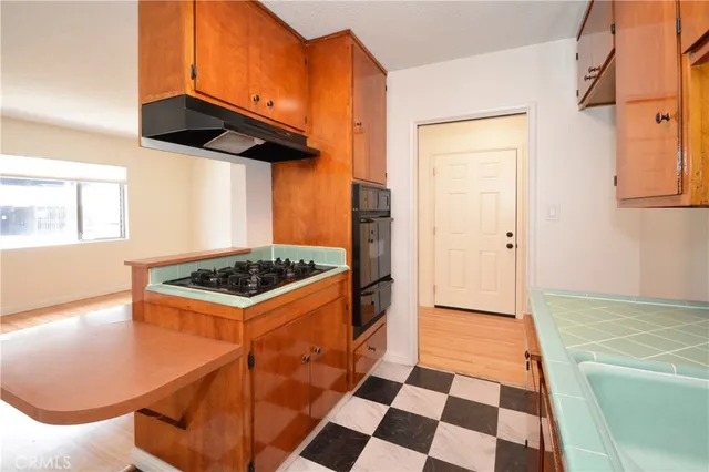 $299,900 | 338 Elm Avenue, Unit 2, Long Beach, CA 90802