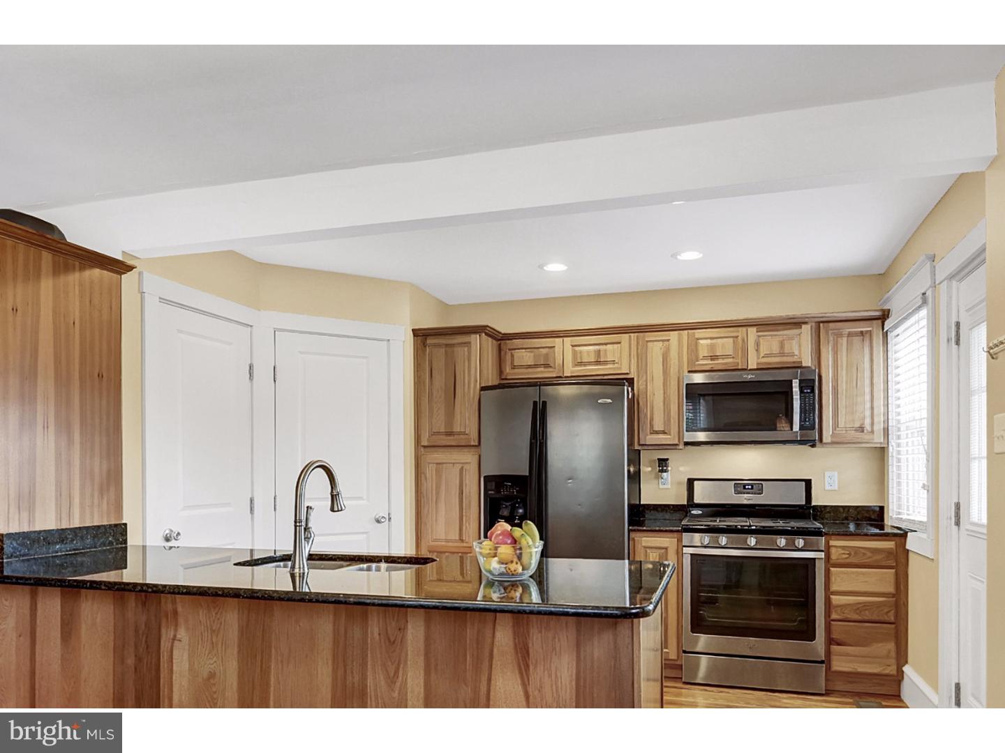 48 Cacoosing Avenue Sinking Spring, PA 19608 - Photo 9 of 22 Kitchen