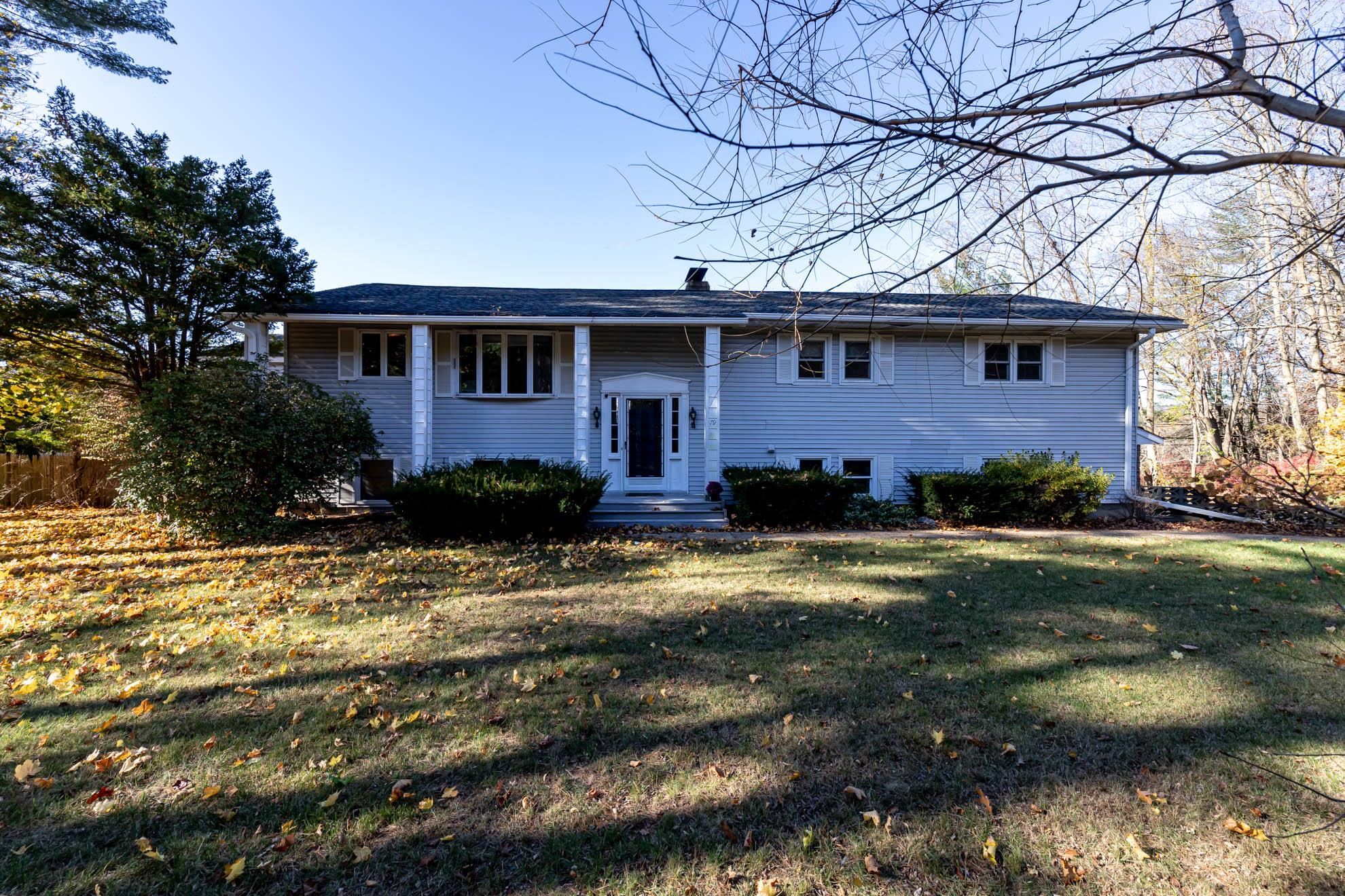 79 Main Street Hooksett, NH 03106 - Photo 1 of 27 Gallery Image 1