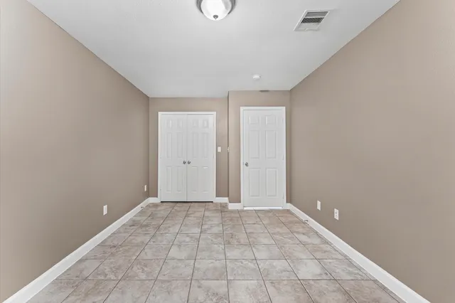 $1,800 | 5107 Gren Street, Houston, TX 77021