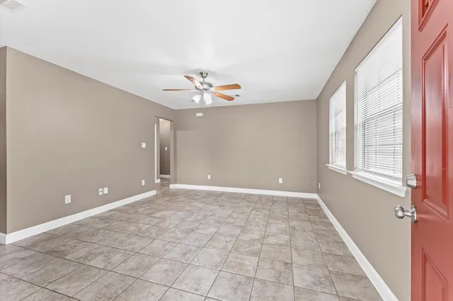 $1,800 | 5107 Gren Street, Houston, TX 77021