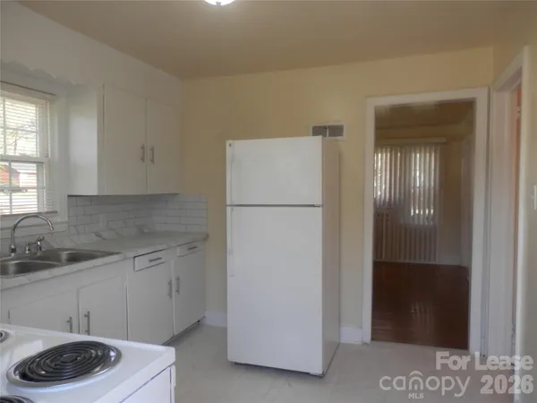 $1,595 | 1701 Washington Avenue, Charlotte, NC 28216