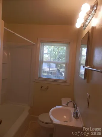 $1,595 | 1701 Washington Avenue, Charlotte, NC 28216