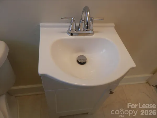 $1,595 | 1701 Washington Avenue, Charlotte, NC 28216