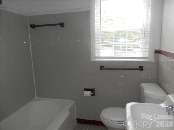 $1,595 | 1701 Washington Avenue, Charlotte, NC 28216