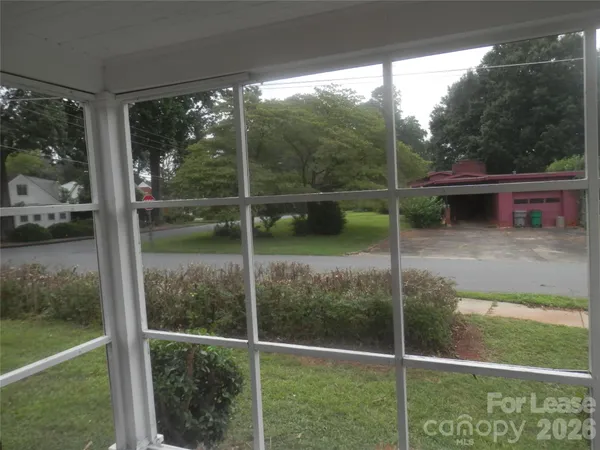 $1,595 | 1701 Washington Avenue, Charlotte, NC 28216