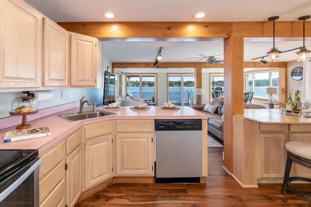 $2,250,000 | 74 Paugus Park Road, Laconia, NH 03246