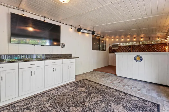 a view of a storage & utility room