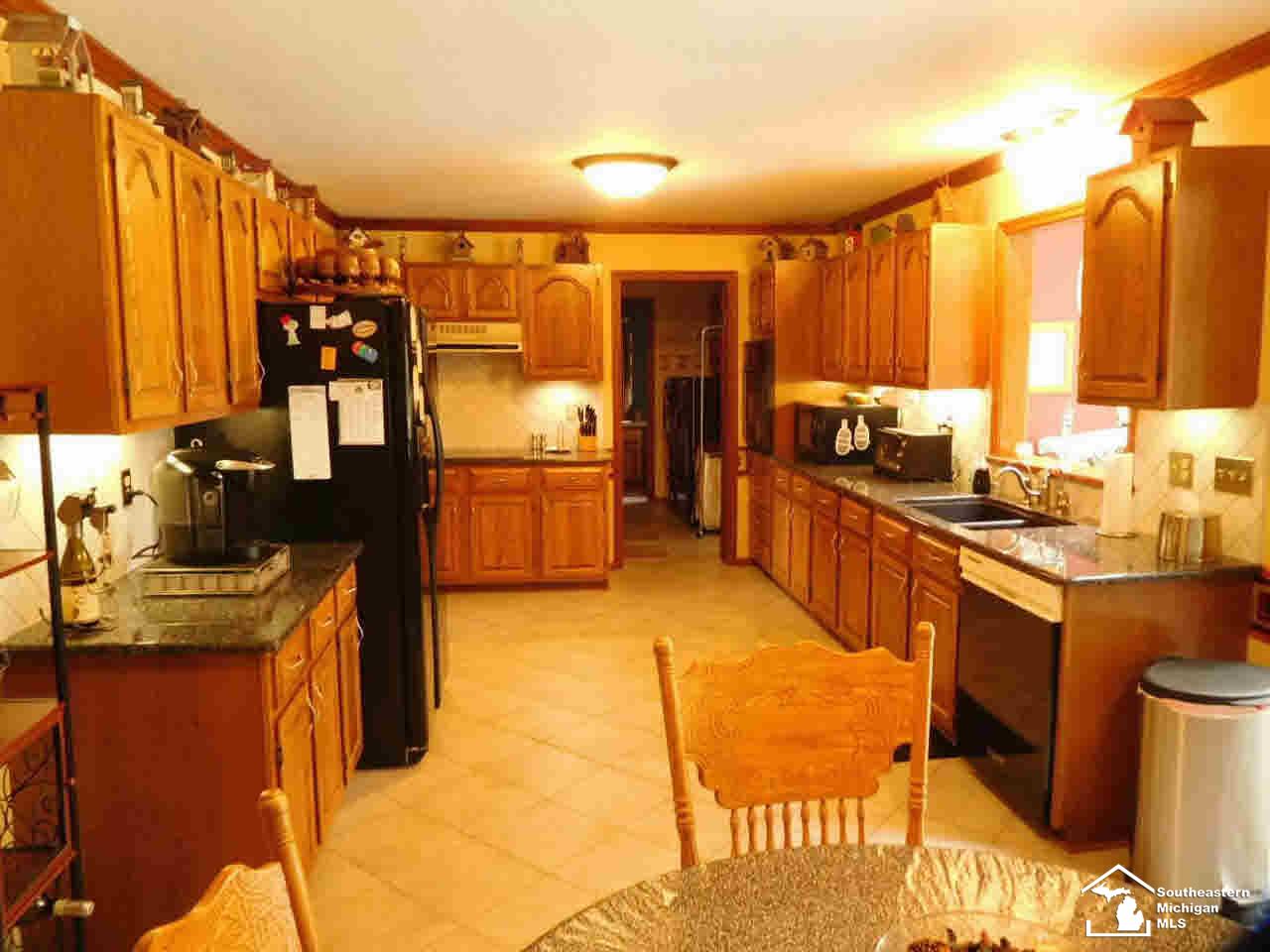 2900 Rauch Road Temperance, MI 48182 - Photo 12 of 25
