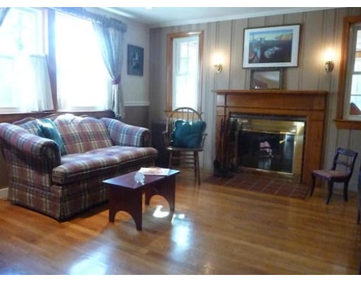 197 Middle Road Southborough, MA 01772 - Photo 5 of 19 Gallery Image 5