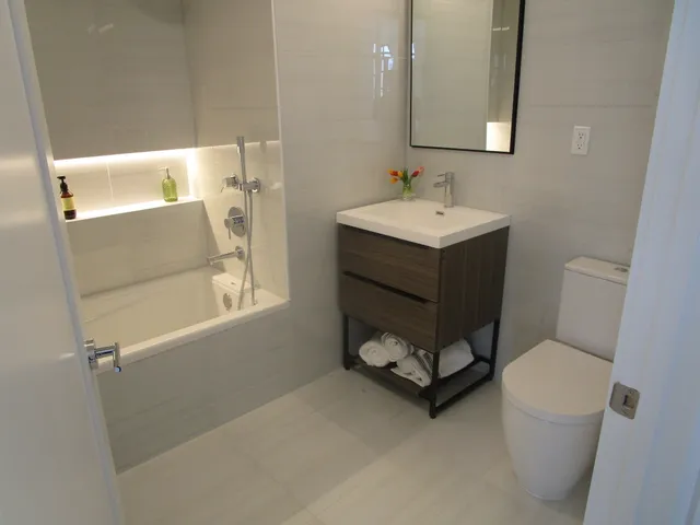 $1,463,800 | 37-24 30th Street, Unit 7B | Long Island City