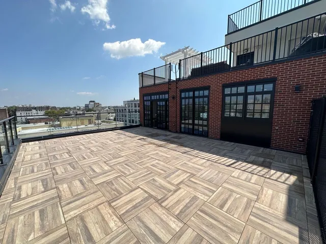 $1,463,800 | 37-24 30th Street, Unit 7B | Long Island City