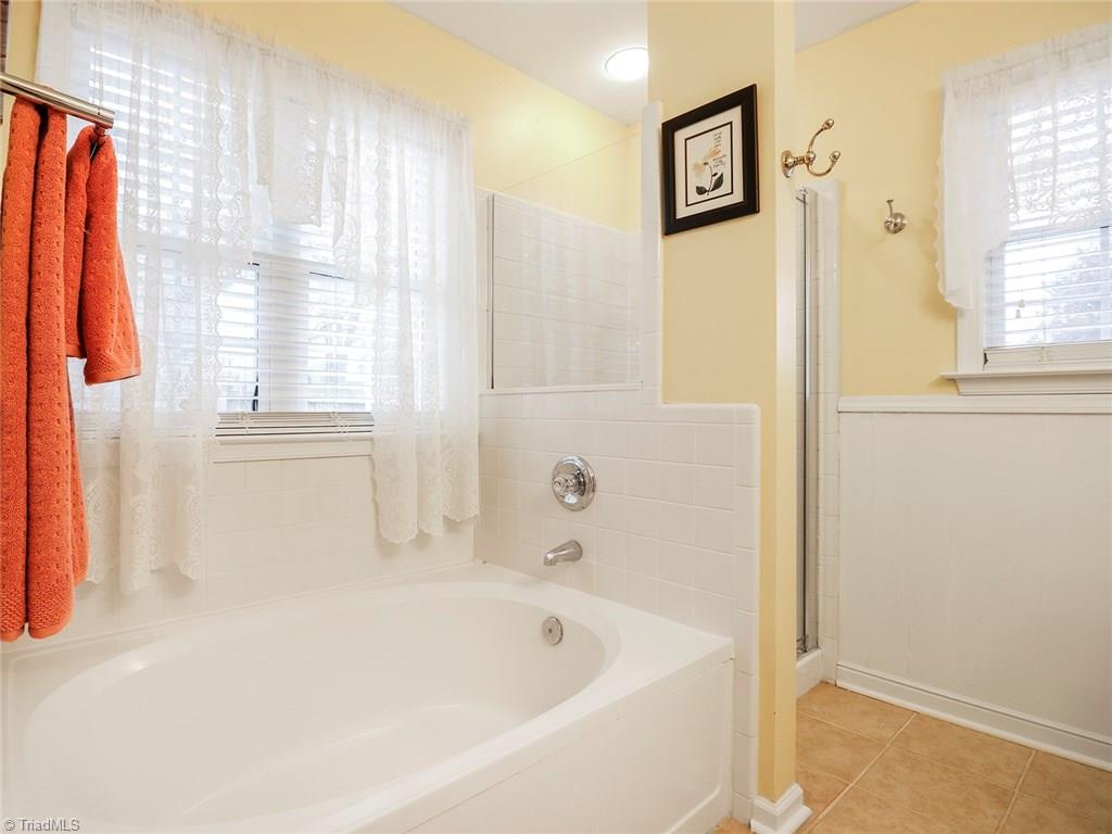 5703 Broadleaf Road Summerfield, NC 27358 - Photo 15 of 30 Gallery Image 15