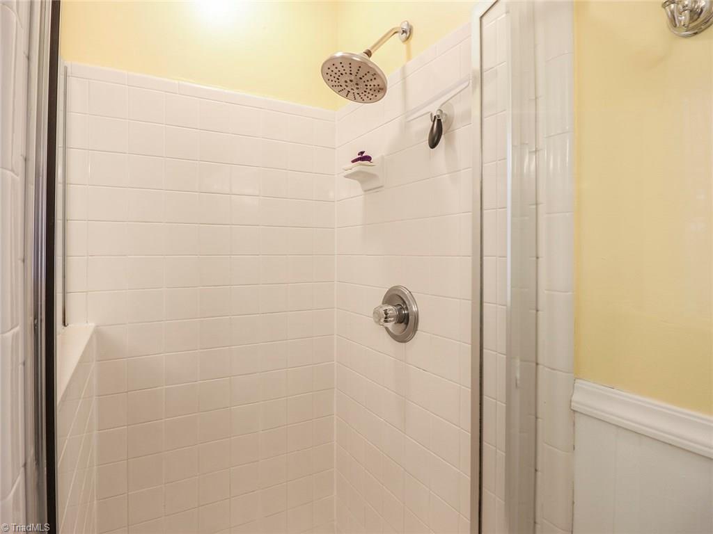 5703 Broadleaf Road Summerfield, NC 27358 - Photo 16 of 30 Gallery Image 16