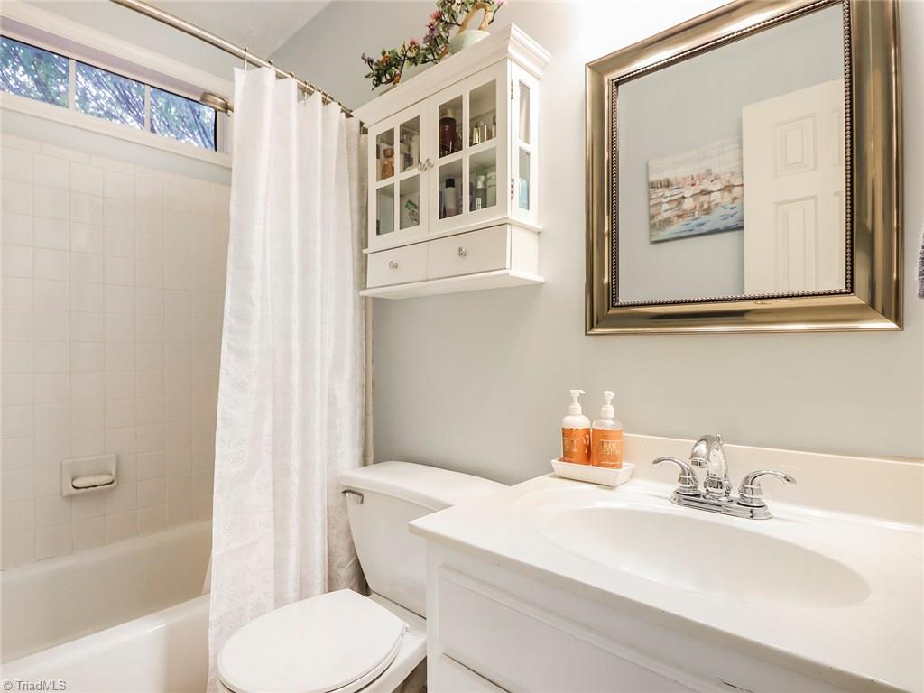 5703 Broadleaf Road Summerfield, NC 27358 - Photo 18 of 30 Gallery Image 18