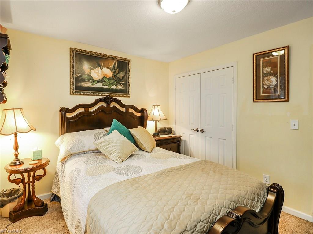 5703 Broadleaf Road Summerfield, NC 27358 - Photo 19 of 30 Gallery Image 19