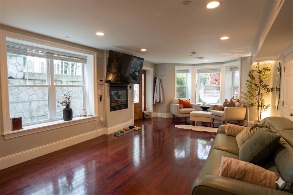 59 Putnam Street, Unit 1 Boston, MA 02128 - Photo 4 of 22