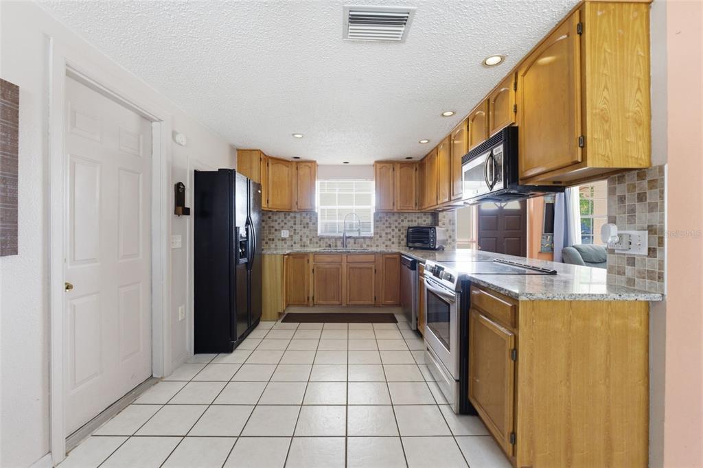 8829 Eileen Drive Port Richey, FL 34668 - Photo 7 of 30