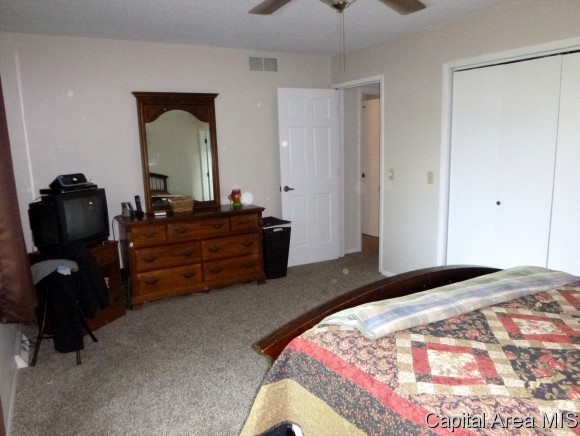 32 Lucerne Drive Springfield, IL 62707 - Photo 16 of 24