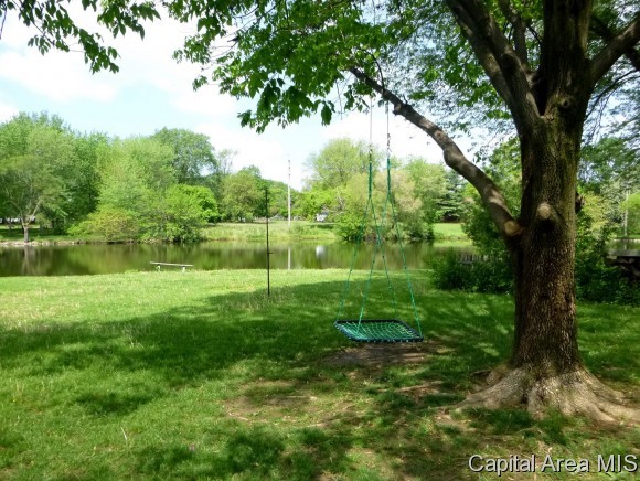 32 Lucerne Drive Springfield, IL 62707 - Photo 4 of 24