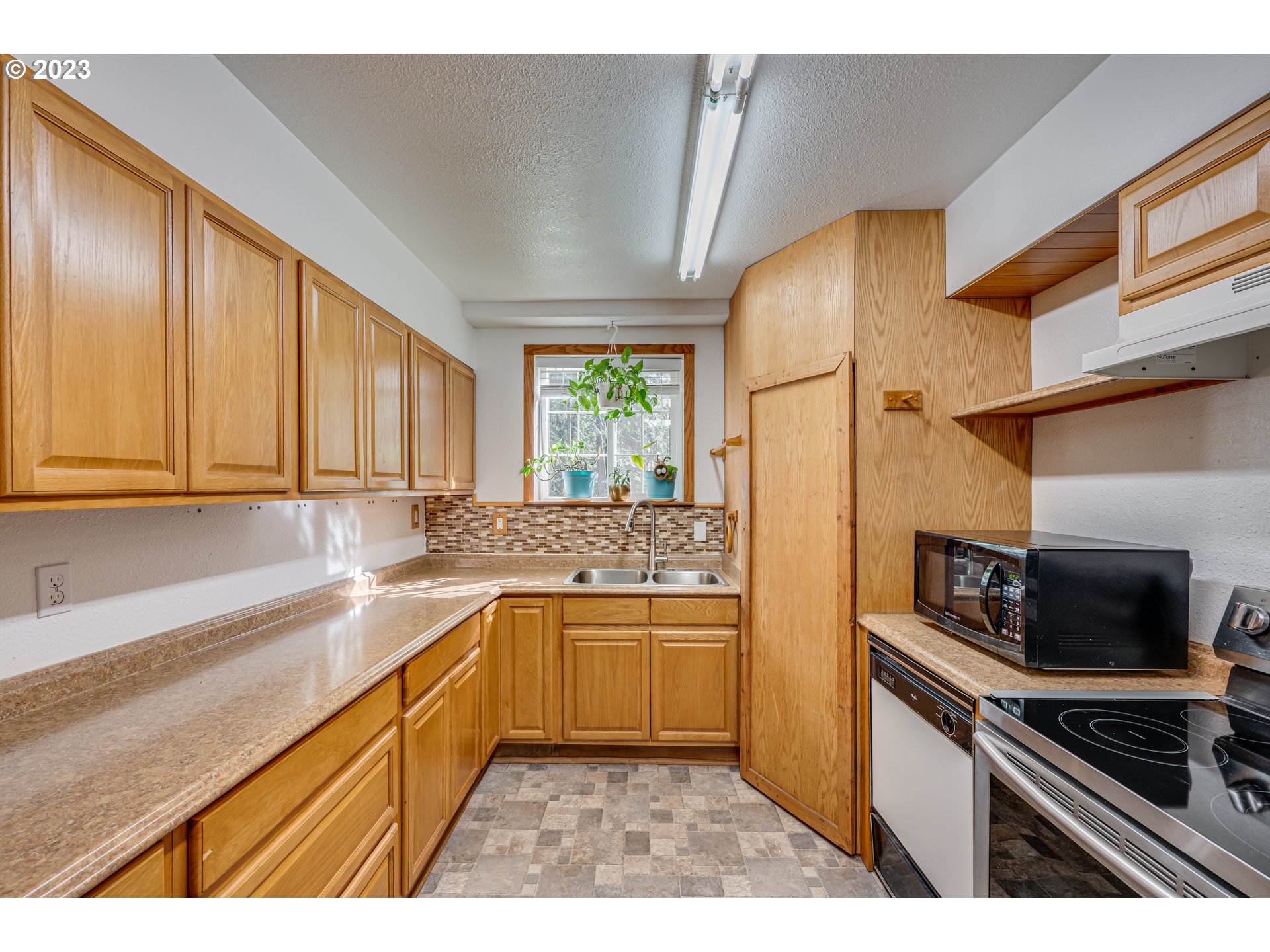 145 Park Road Winlock, WA 98596 - Photo 5 of 32 Gallery Image 5