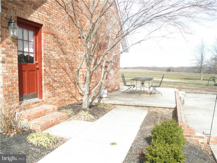 2777 Monmouth Road Jobstown, NJ 08041 - Photo 4 of 25
