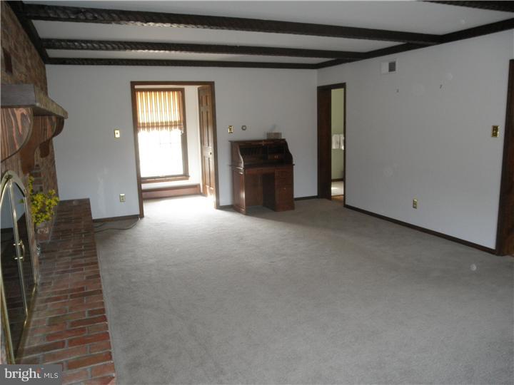 2777 Monmouth Road Jobstown, NJ 08041 - Photo 10 of 25