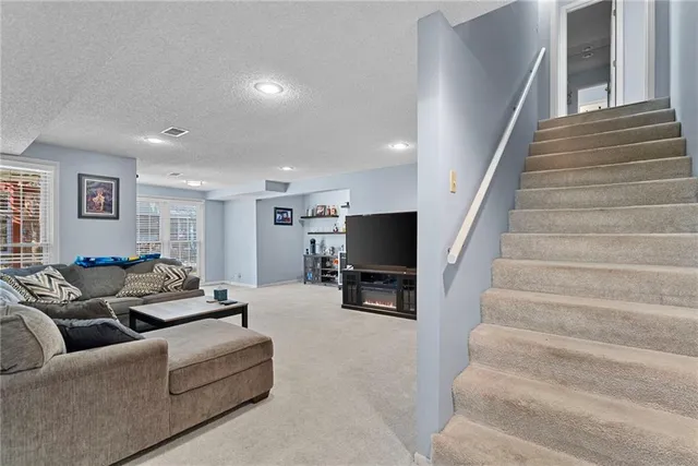 $370,000 | 11332 King Street, Overland Park, KS 66210