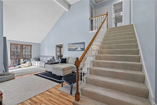 $370,000 | 11332 King Street, Overland Park, KS 66210