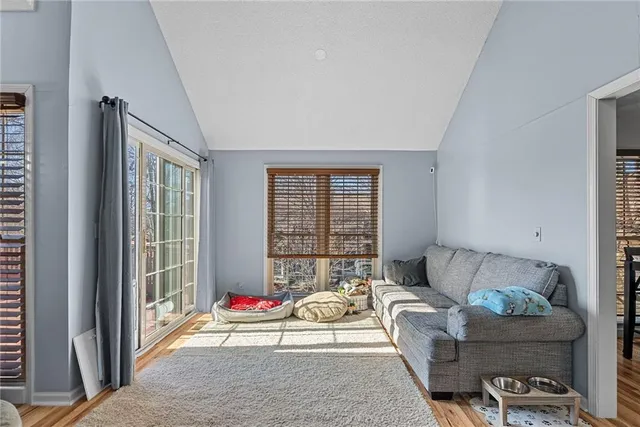 $370,000 | 11332 King Street, Overland Park, KS 66210