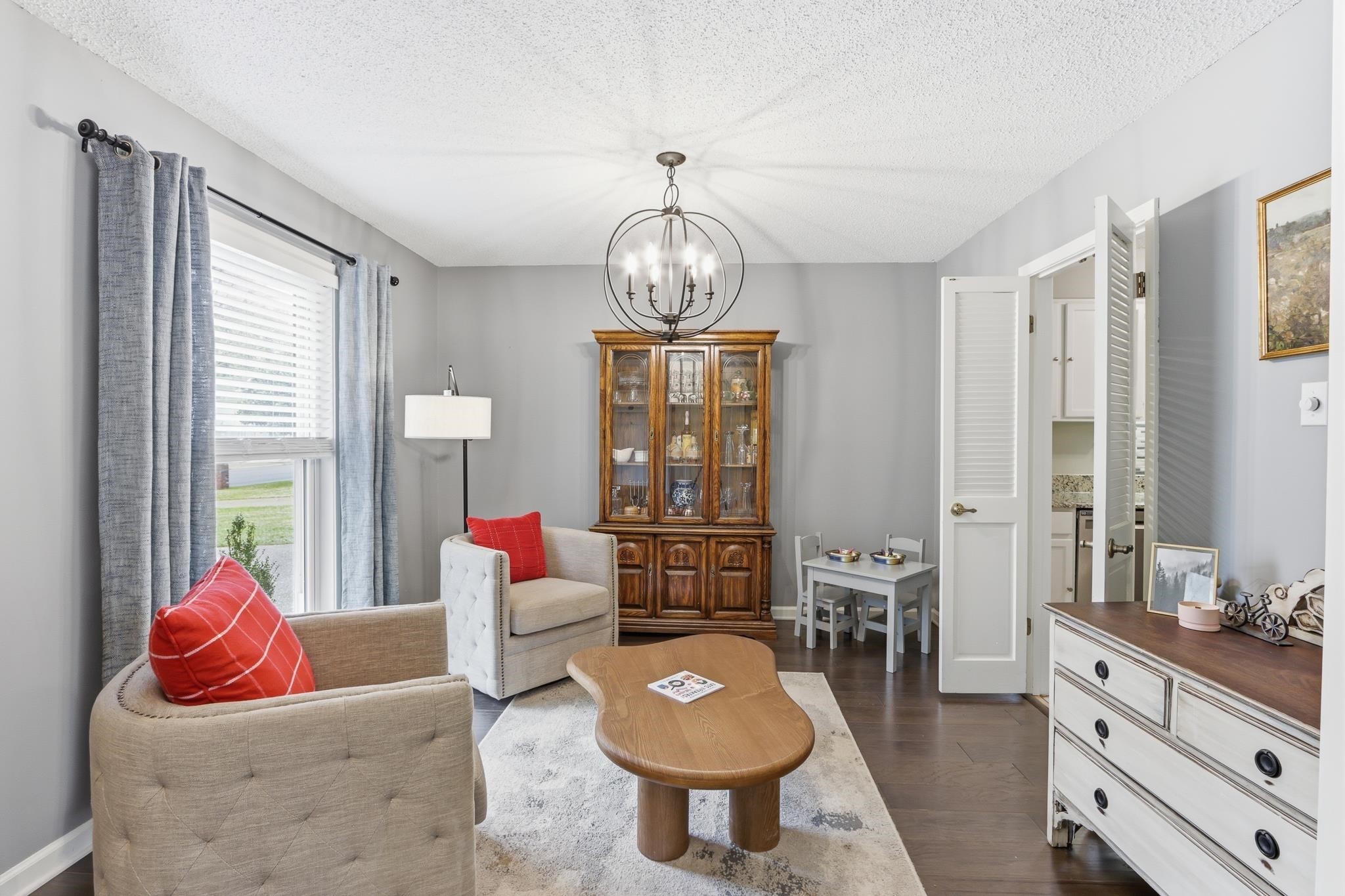 2371 Calkins Road Germantown, TN 38139 - Photo 7 of 37