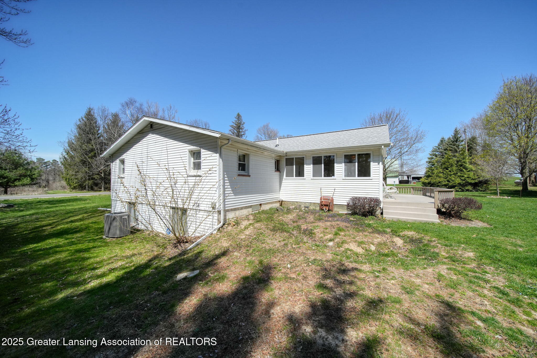 6070 Zimmer Road Williamston, MI 48895 - Photo 39 of 47 37-web-or-mls-DSC01010_HDR