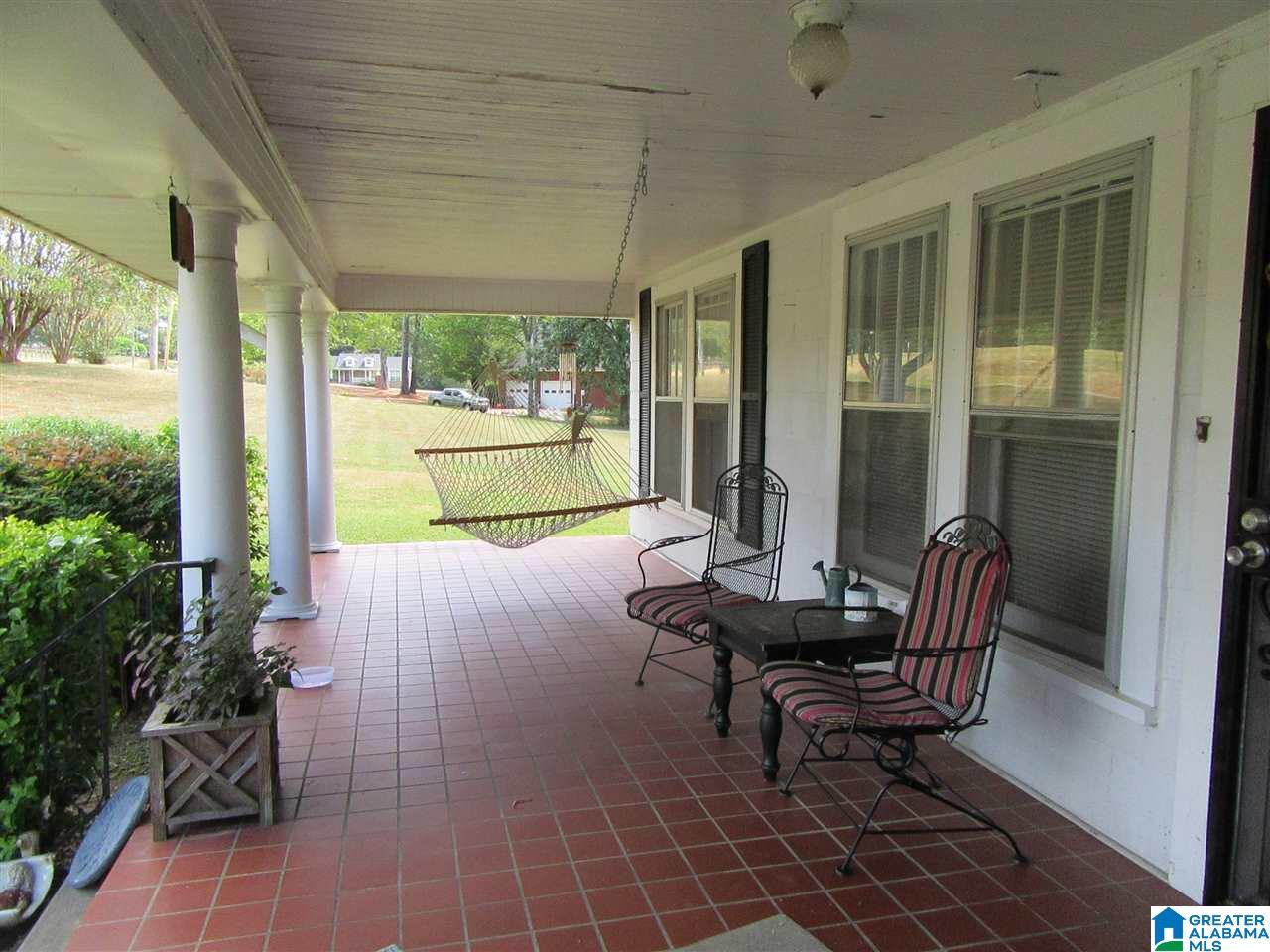 208 West Shugart Ridge Road Gardendale, AL 35071 - Photo 5 of 27