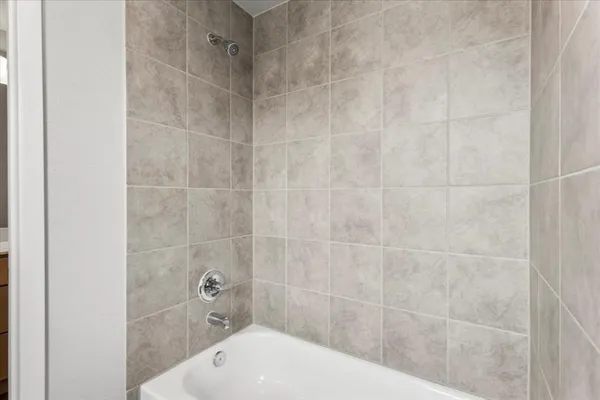 $2,695 | 2617 Totley Road, Manor, TX 78653